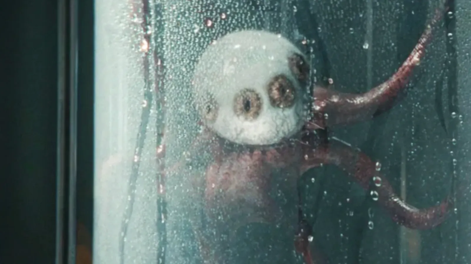 This Show's Gazing Beast Is More Frightening Like Never Before in Episode 7