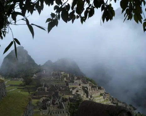Rocks blocking Railway Lines Leave Nearly 1,000 Visitors near Machu Picchu