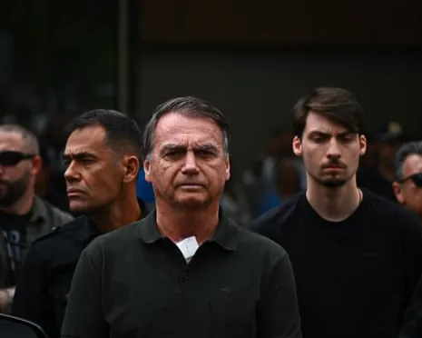 Bolsonaro Ordered to Remit Compensation for Racist Remarks